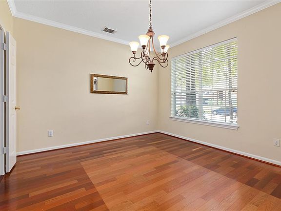 5th image of 3214 Amber Holly Ct