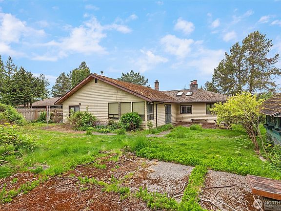 3rd image of 3720 80th Avenue SE
