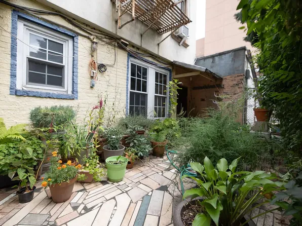 146 North Seventh Street image 29 of 36