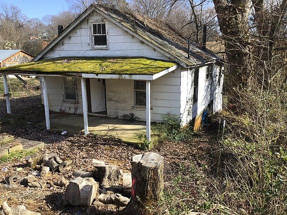 4th image of 627 S McKee St
