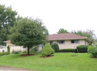 4262 S 90th St, Greenfield, WI 53228