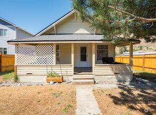 110 W Pleasant Ave, Cashmere, WA 98815