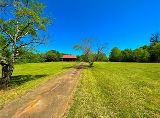 969 Holly Bush Rd, Easley, SC 29640