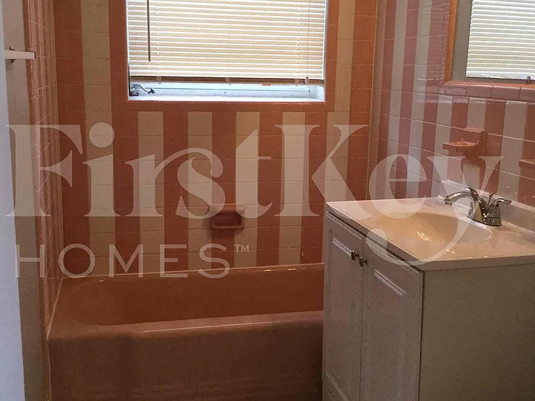 6941 SW 5th St — Photo 11