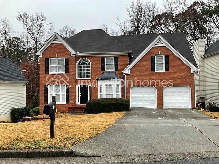 655 River Overlook Dr — Photo 1