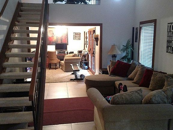 3rd image of 4053 New York Ave