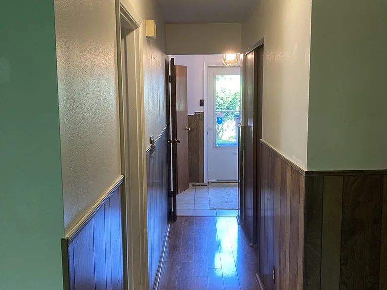 2720 Corlington Dr — Photo 16