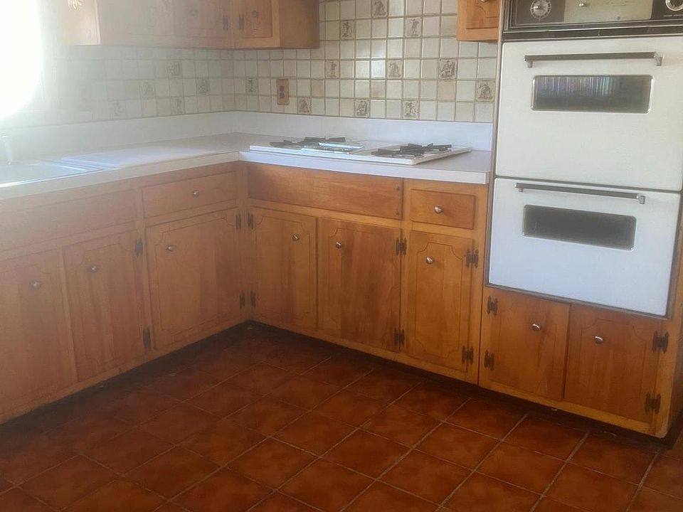 2nd image of 13 Sedgwick Rd