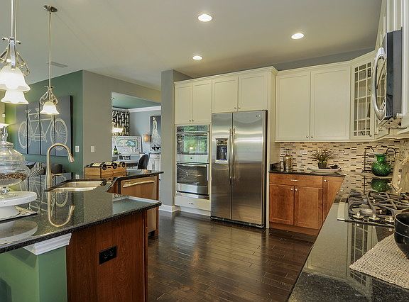 5th image of 0N461 Silverwood Ct