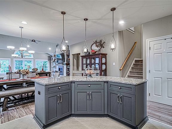 4th image of 126 Freedom Ln