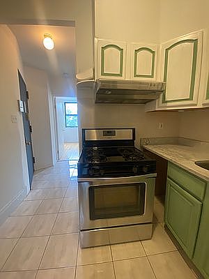3rd image of 131 Dikeman St APT 2R