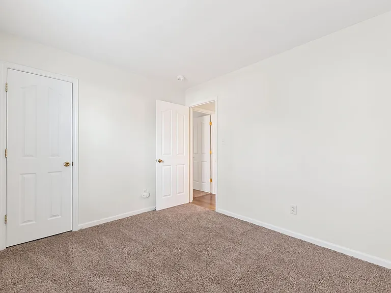 4352 Bubbling Brook Ct — Photo 11