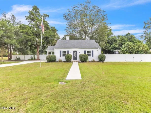 812 Fort Totten Drive, New Bern, NC 28560