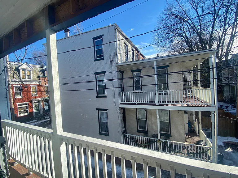 1616 Penn St — Photo 15