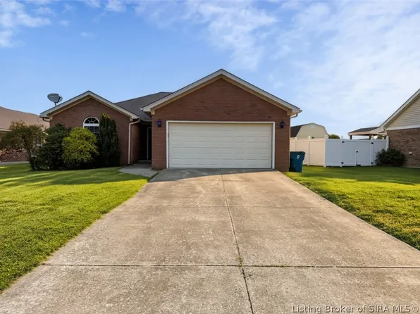 12310 Pinta Place, Sellersburg, IN 47172