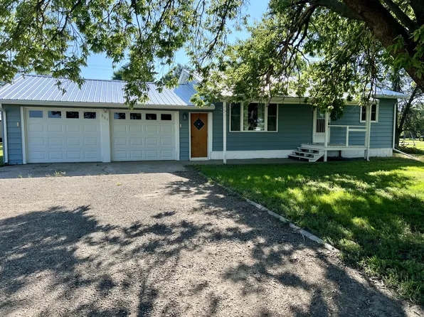 804 N Bluff St, Blunt, SD 57522