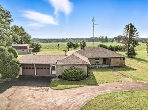 133 Hamburg Rd, Transfer, PA 16154