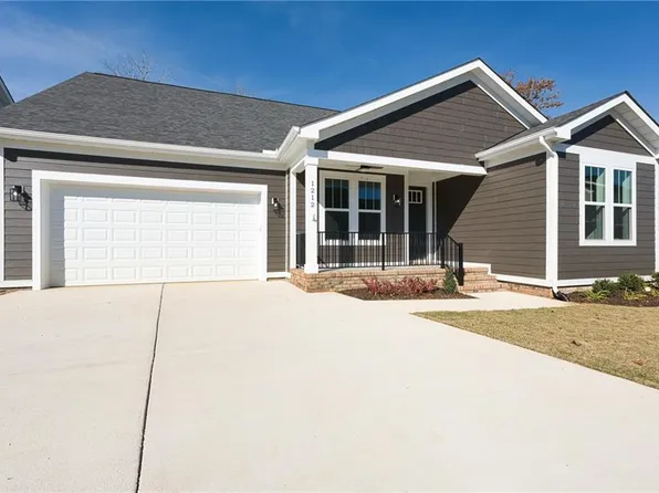 1212 Hitchens Ln, Williamsburg, VA 23188