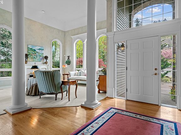 5th image of 2328 Oakhurst Ln