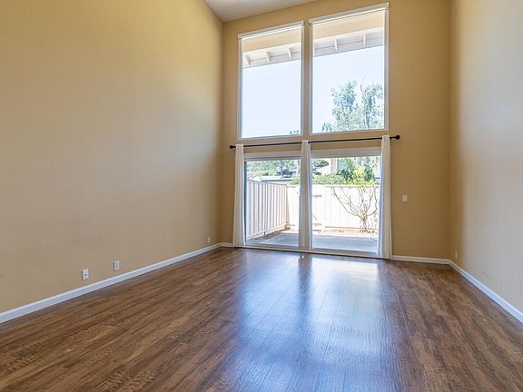 5th image of 1315 Terra Nova Blvd