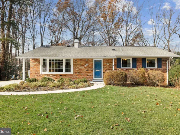 3810 Forest Grove Dr, Annandale, VA 22003