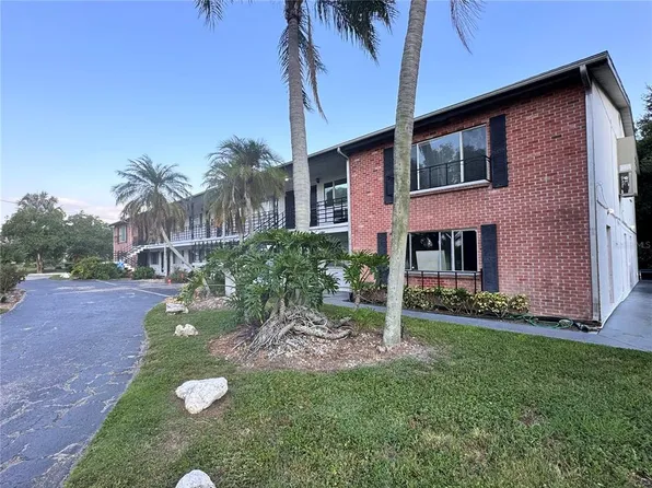 1345 Drew St APT 3, Clearwater, FL 33755