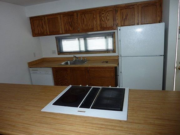3rd image of 21658 14th Ave S APT A6
