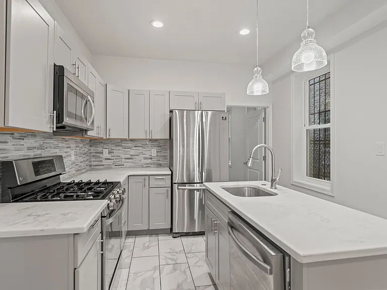 1630 Edgley St — Photo 9