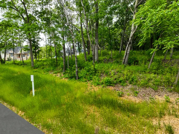 2685 Woodcliffe Trl, Hastings, MN 55033