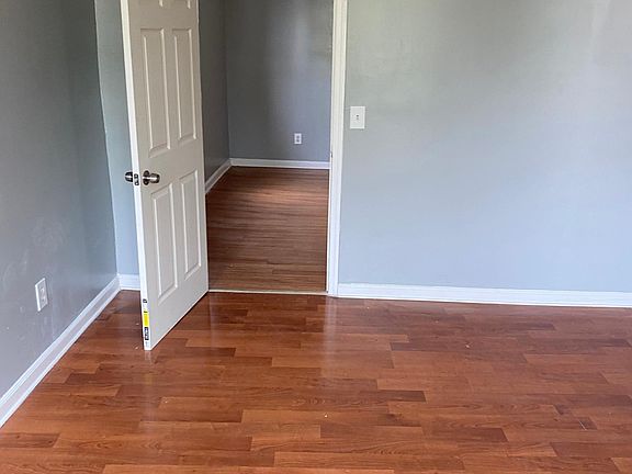 3rd image of 293 W Runyon St Floor 2
