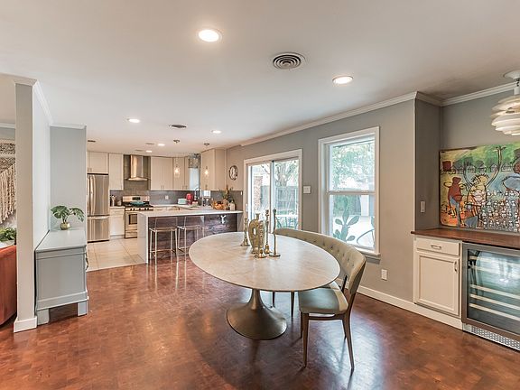 5th image of 7309 Bennington Dr