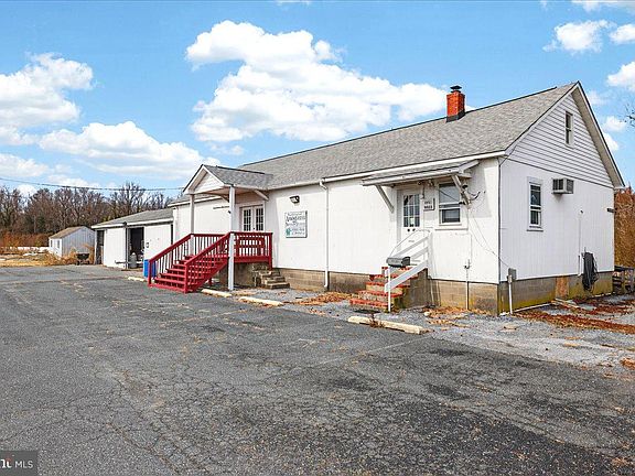 4th image of 32076 Gordy Rd