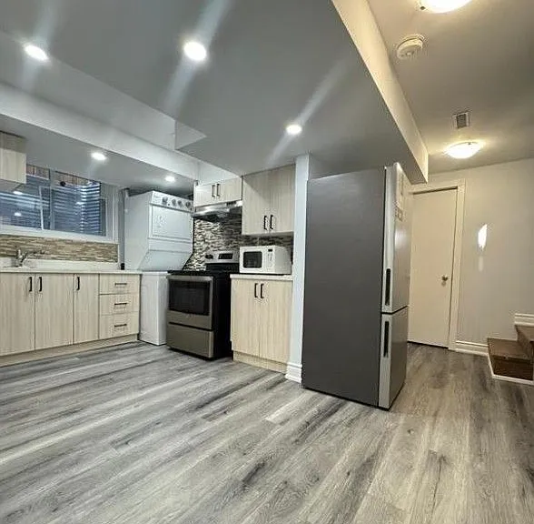 659 Roselaire Trl #BASEMENT — Photo 3