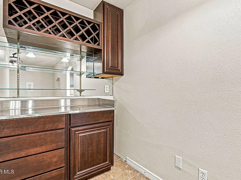 6340 Modesta St — Photo 31