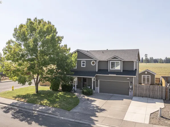 1198 Filbert St, Jefferson, OR 97352