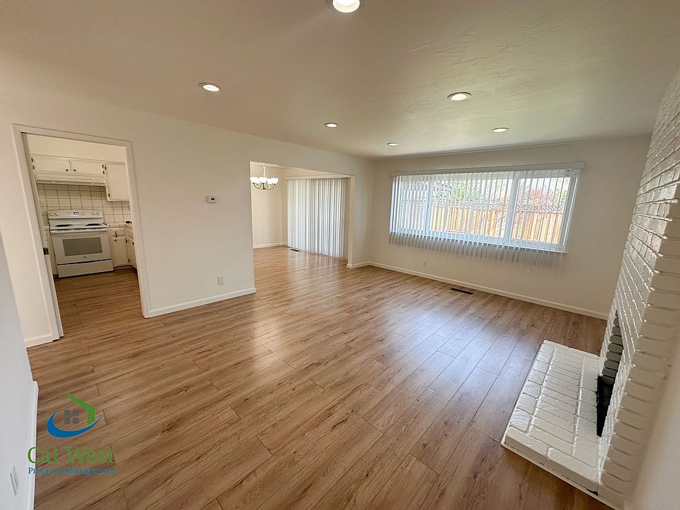 1st image of 2340 Pauline Dr #0