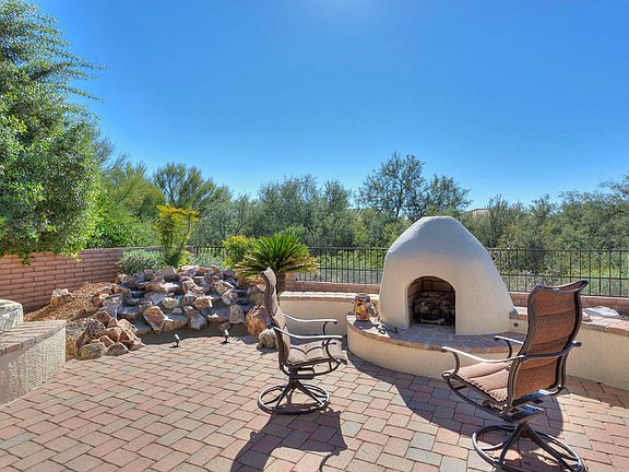 3rd image of 1932 E Orinda Ln