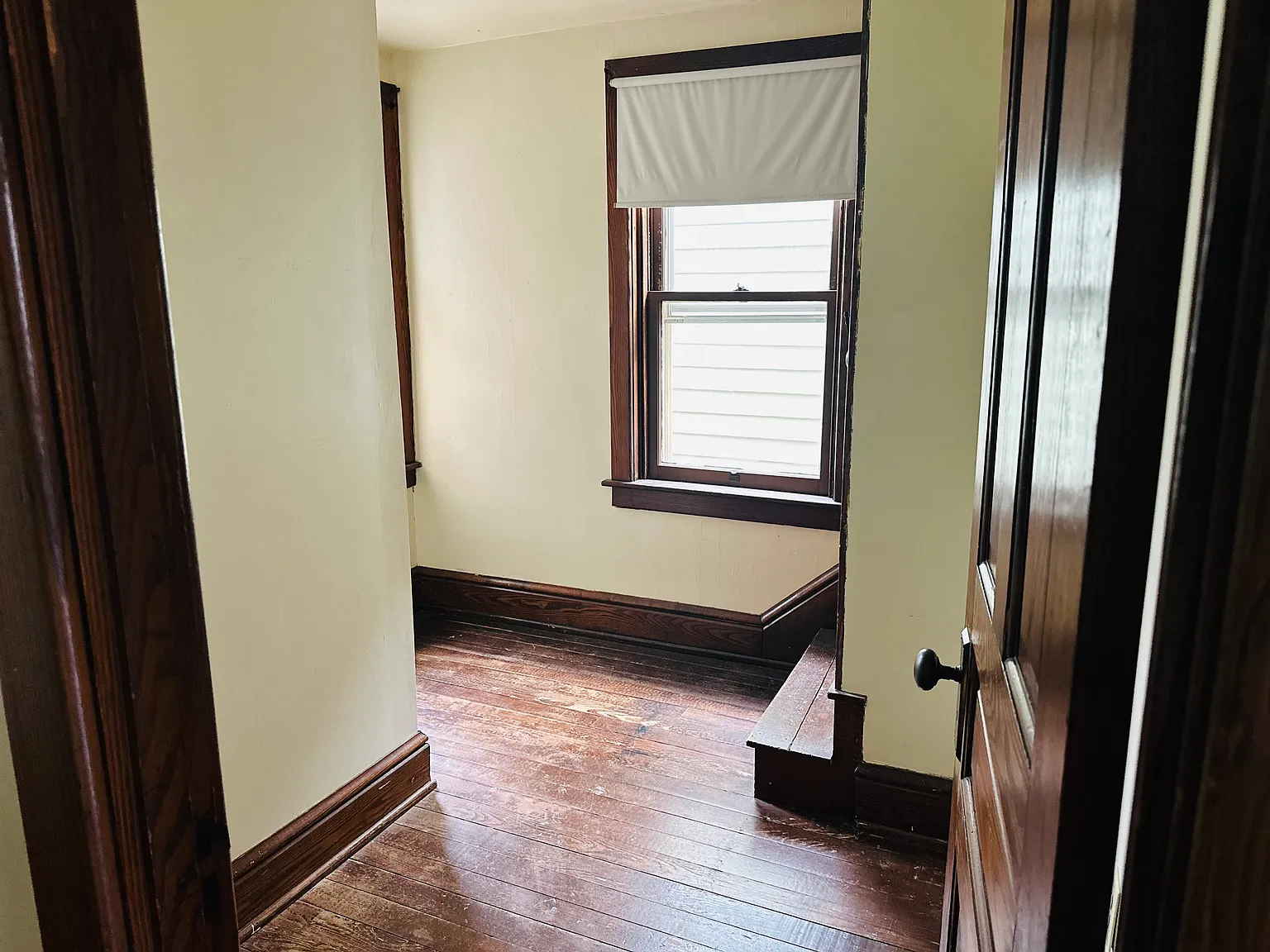 2 bed, 1996 sqft, $1,450 — Photo 4