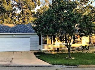 519 N 4th St, De Soto, MO 63020