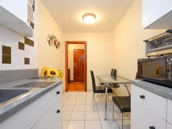 67-30 Dartmouth Street image 12 of 19