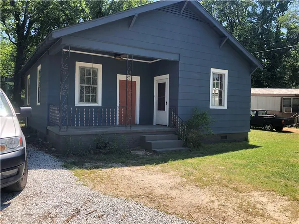 22 Lonsdale St, Seneca, SC 29678
