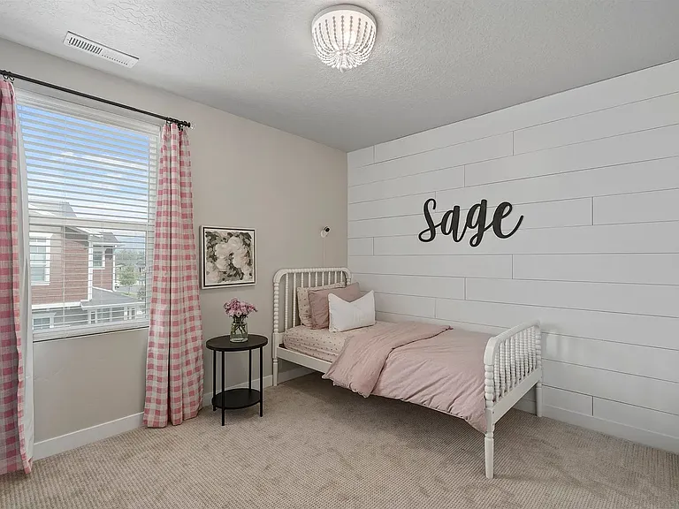 1596 N Cordoba Dr — Photo 20