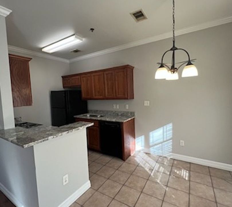 Ivy Park Apartment Rentals Nederland, TX Zillow
