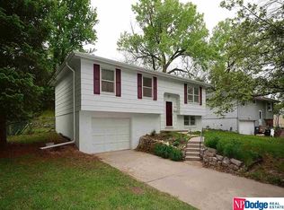 9429 Ohio St, Omaha, NE 68134
