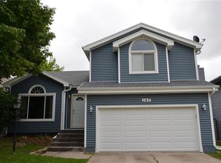 147 25th Ct, West Des Moines, IA 50265