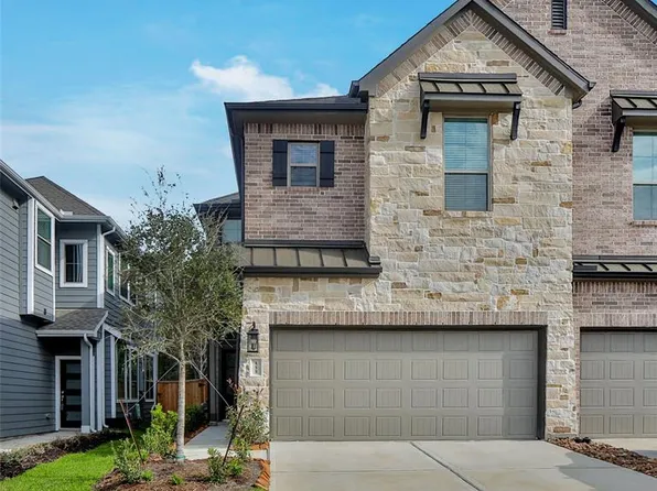 555 Long Leaf Pine Dr, Montgomery, TX 77316