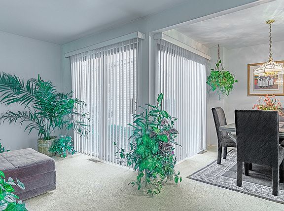 5th image of 639 Darien Ct