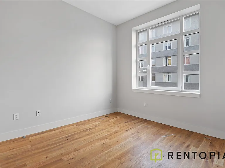 1003 Greene Ave #2A — Photo 2