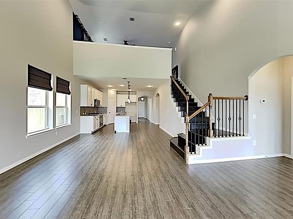 4th image of 5506 Royal Sash Ln