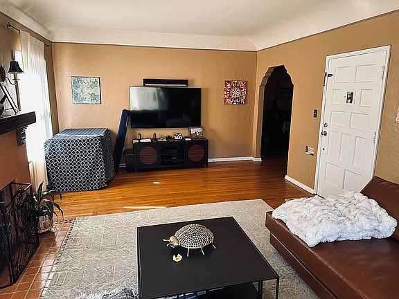 4th image of 2736 Teresita St